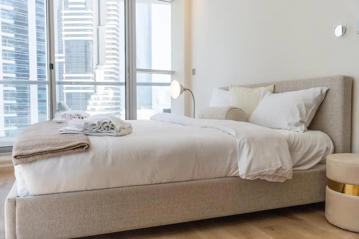 Lejlighed Bright 1-Bedroom With View Dubai Marina Forenede Arabiske Emirater