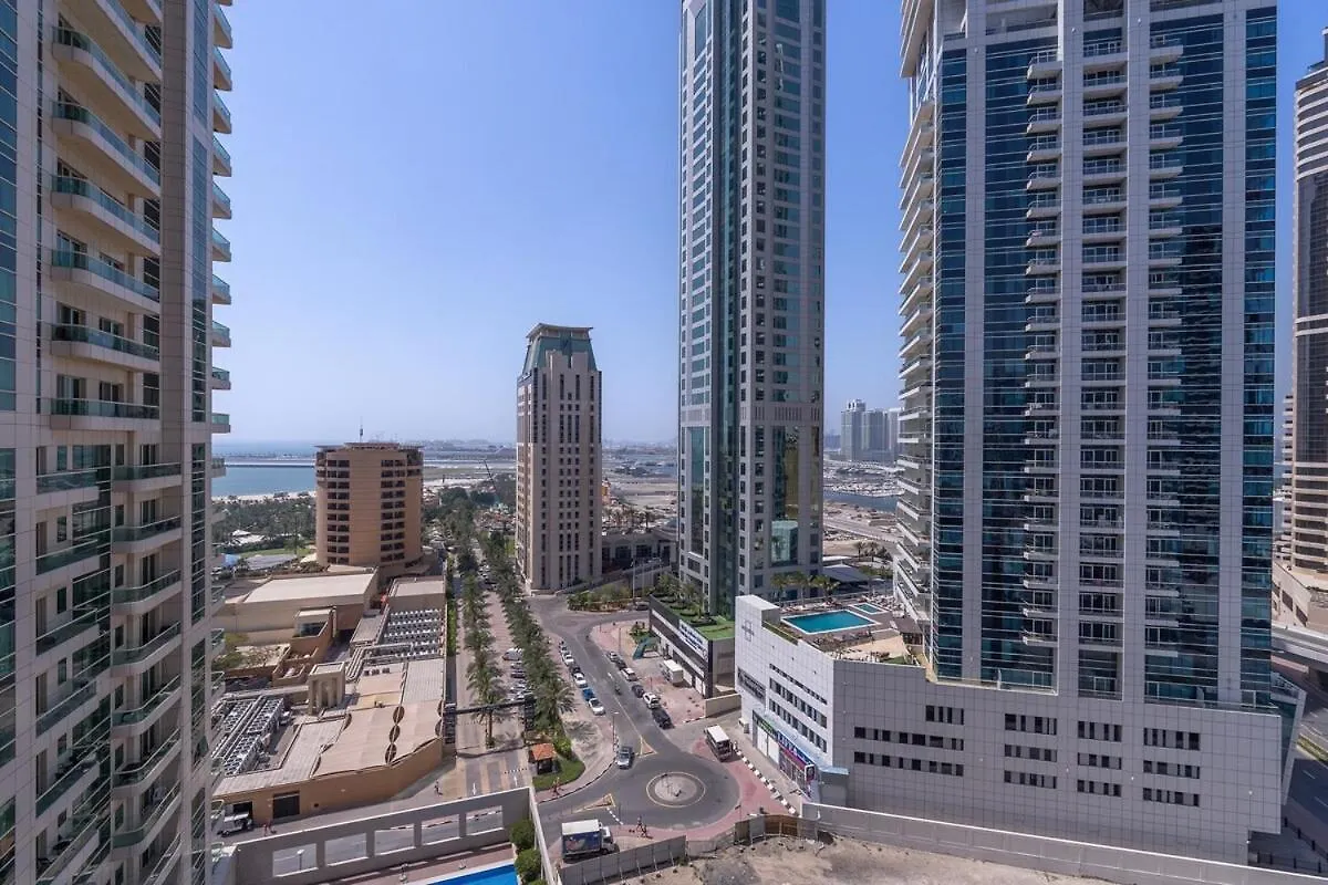 Bright 1-Bedroom With View Dubai Marina