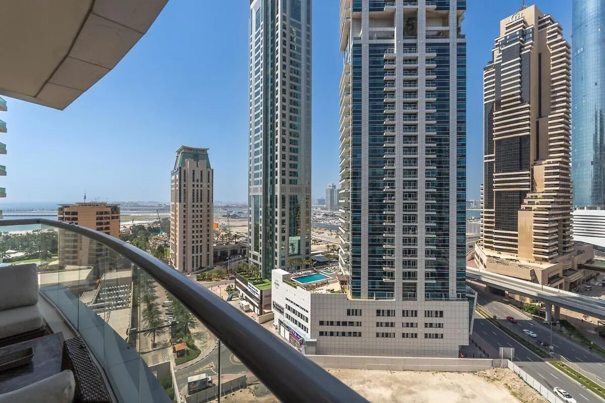 Bright 1-Bedroom With View Dubai Marina