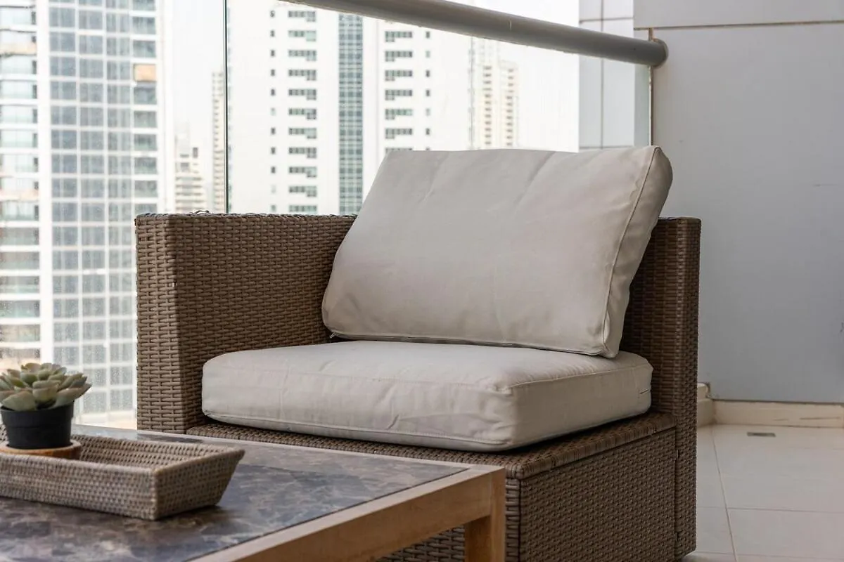 Apartment Bright 1-Bedroom With View Dubai Marina