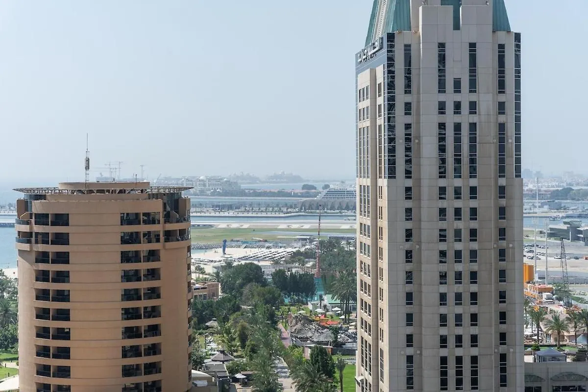 Bright 1-Bedroom With View Dubai Marina