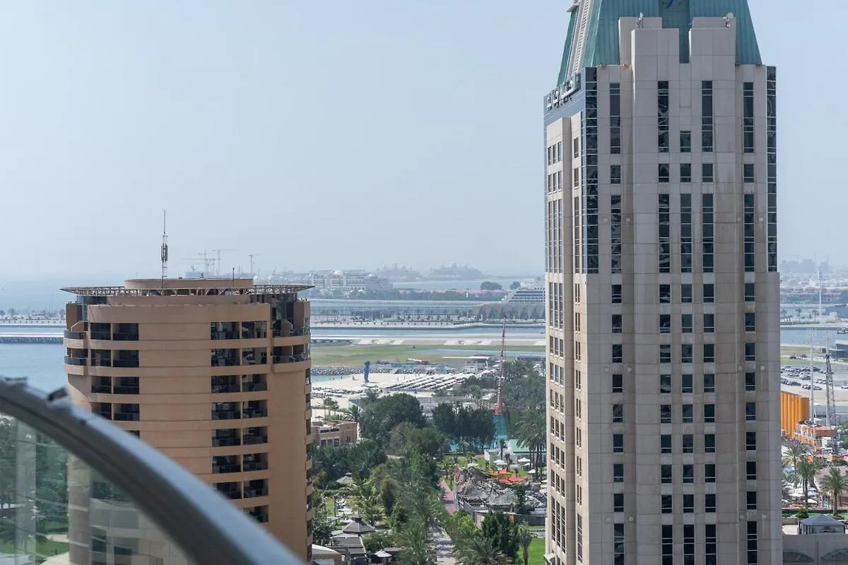 Bright 1-Bedroom With View Dubai Marina Apartment