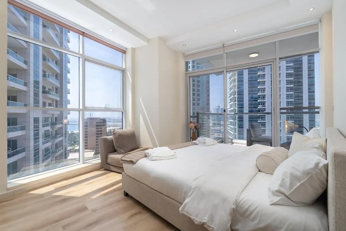 Bright 1-Bedroom With View Dubai Marina 0*,